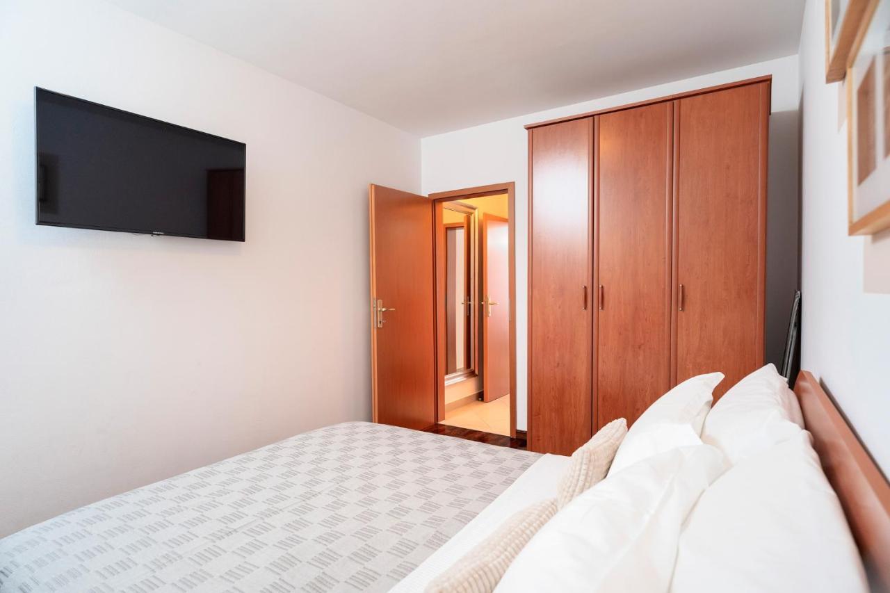 Hektorovic Poolside Apartments Bol Kültér fotó